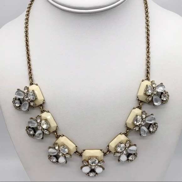 J. Crew Cream Jeweled Links Necklace NWT - Picture 2 of 3